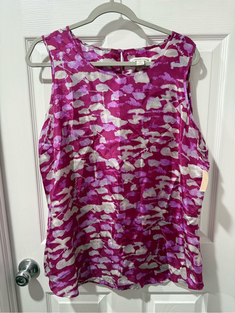 Coldwater Creek 100% silk Pink and White Patterned Sleeveless Tank